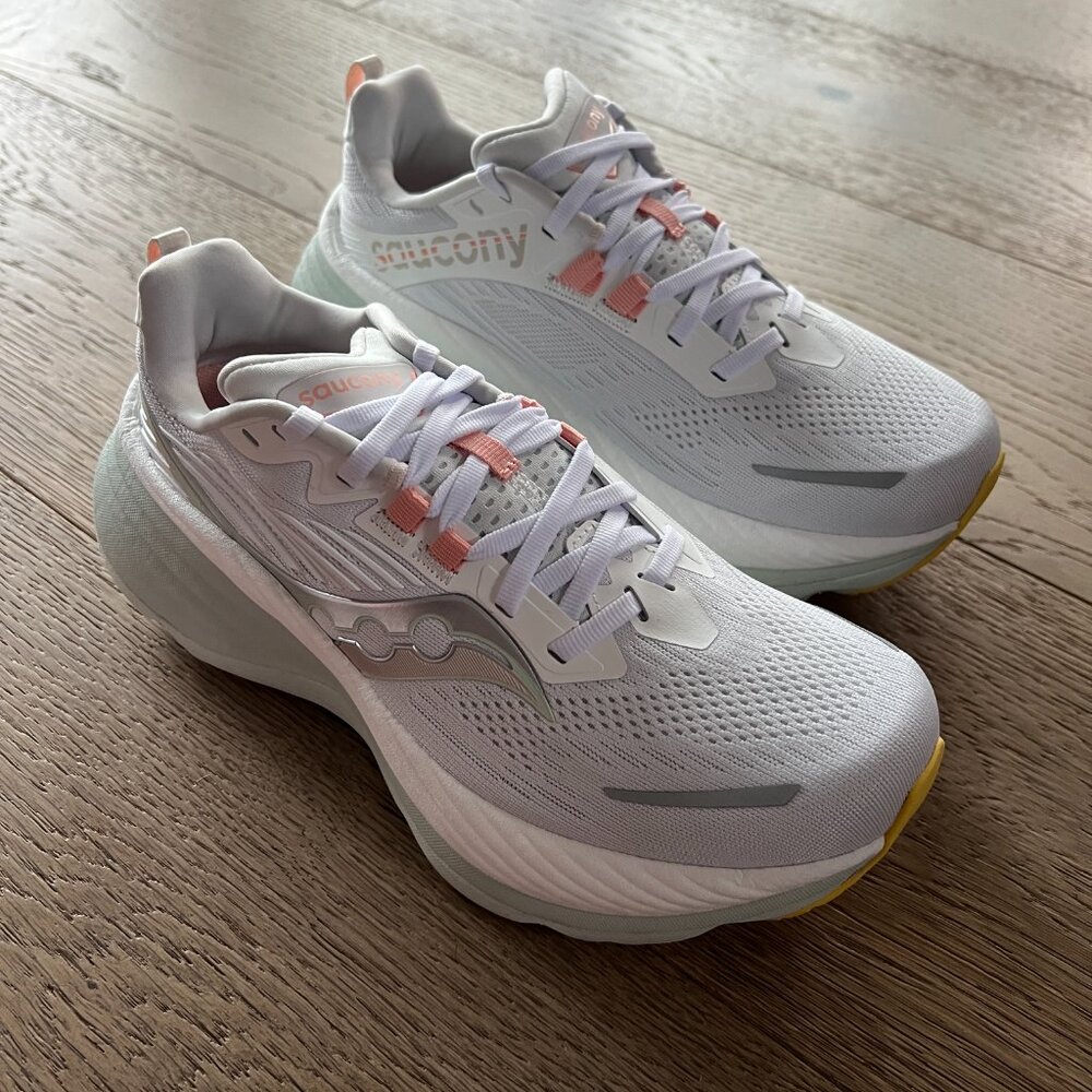 Saucony Hurricane 24 - Women's Size 8 - Running shoes